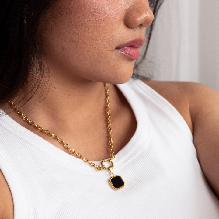 Chunky Clasp Chain Necklace