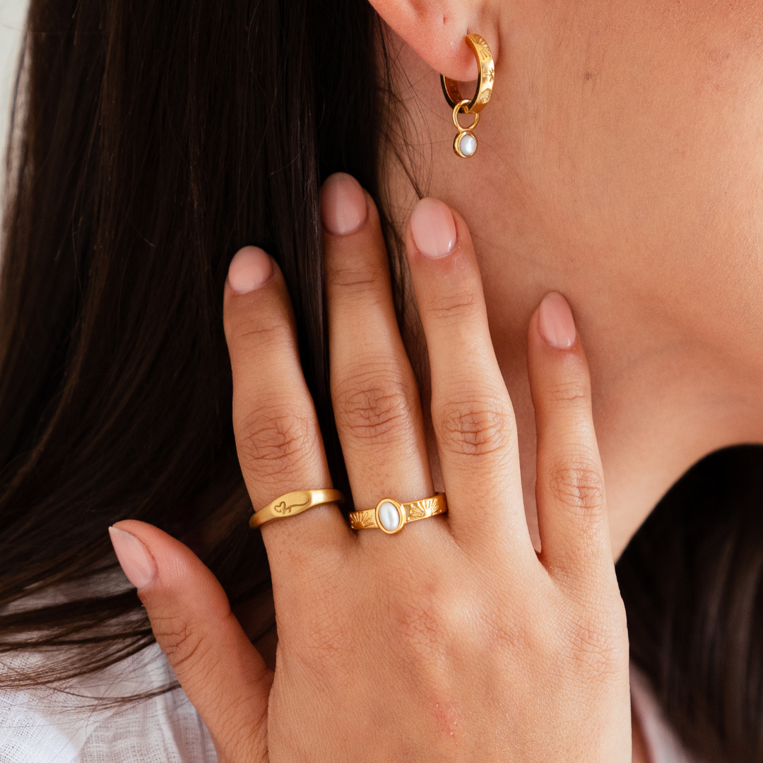 The Ocean Muse Ring - Pearl Stone - Gold &amp; Silver